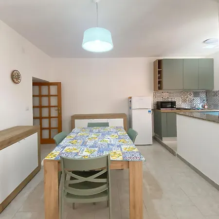 Сasa de vacaciones Casa In Centro Storico - Via Genova Santa Teresa Gallura